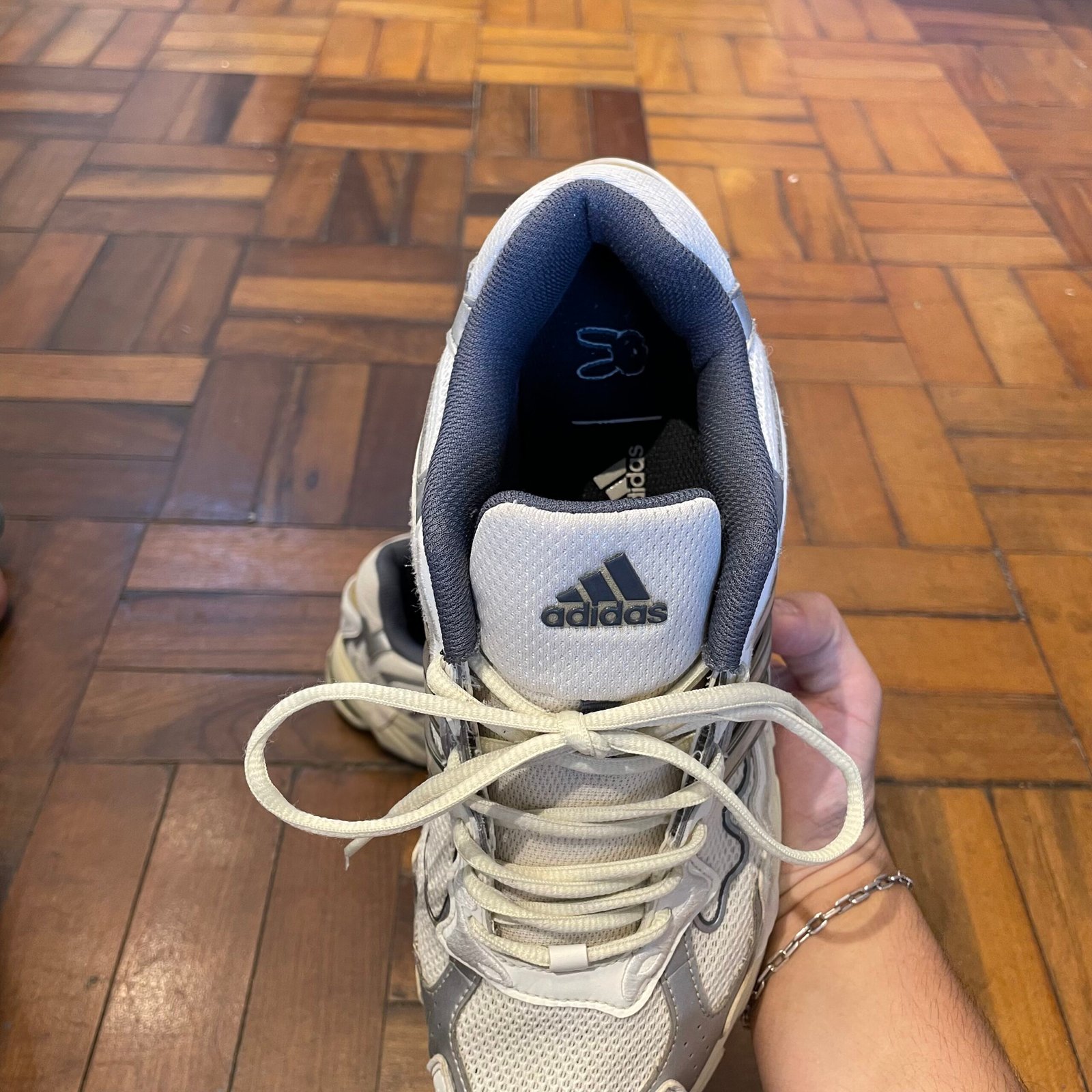 TÊNIS ADIDAS X BAD BUNNY RESPONSE CL WHITE - Imagem 4